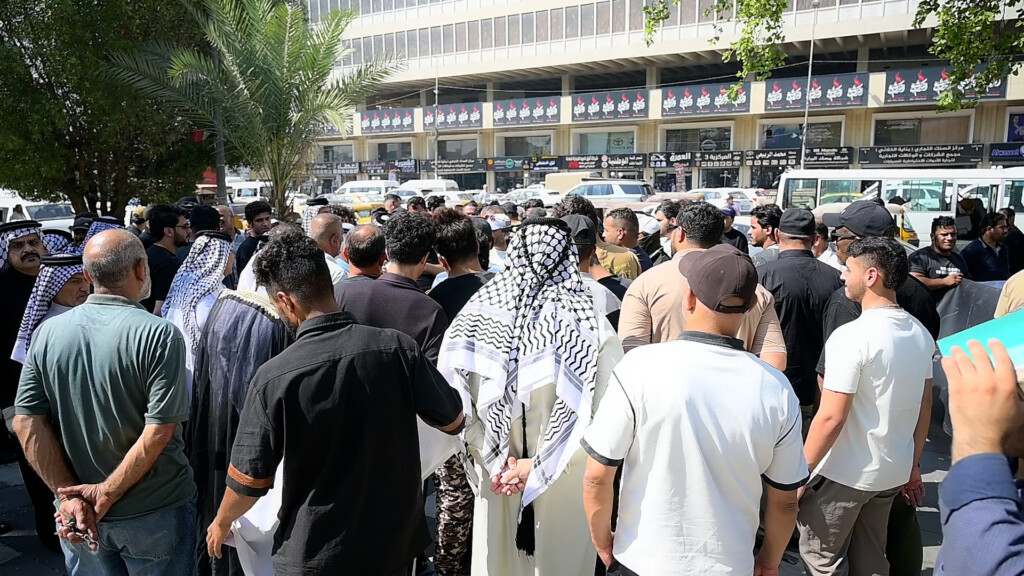 "كراجات الأمانة ذهبت لعباس قرطبة" وأصحابها يناشدون الزيدي: نتعرض لمساومات