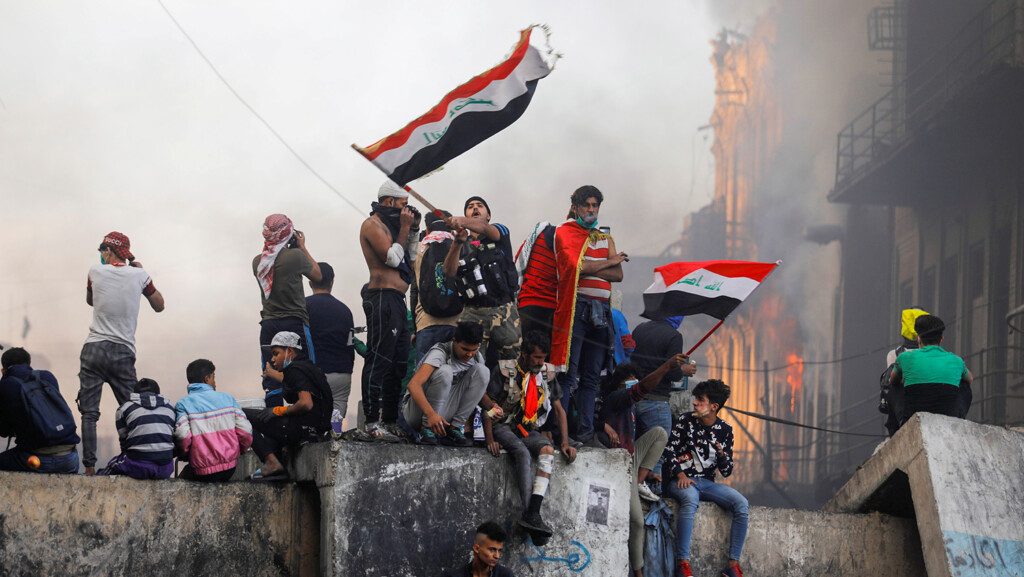 جرائم تشرين لن تسقط بالتقادم.. البيت الوطني يدعو العراقيين للنزول إلى الساحات